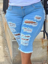 Dehnbare zerrissene Jeans-Shorts